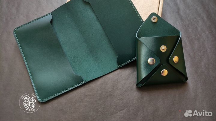 Обложка на паспорт кожаная