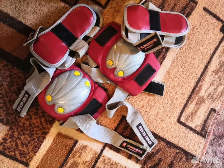 Роликовые коньки