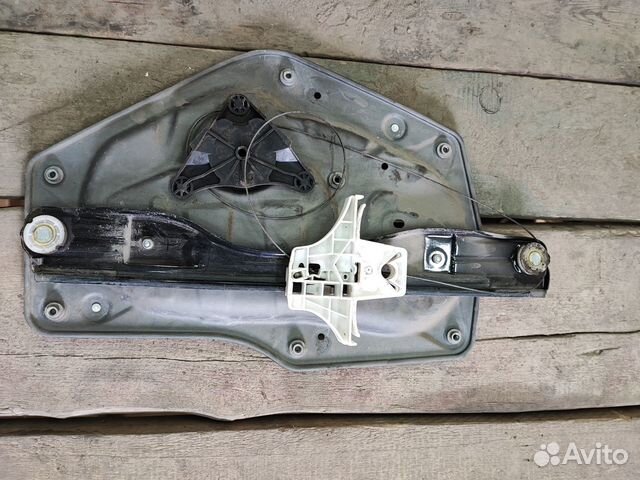 Стеклоподъемник задний skoda superb II