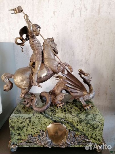 Бронзовая статуэтка