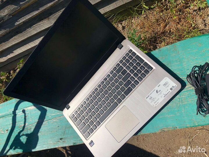 Asus