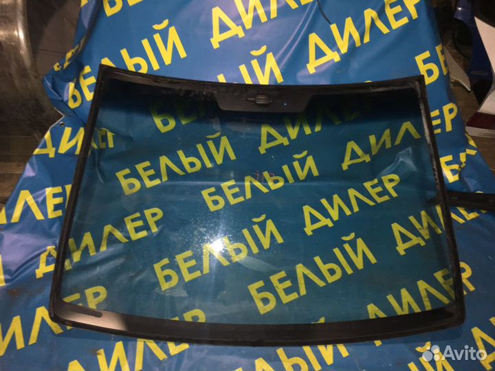 Лобовое стекло Honda Jazz Fit