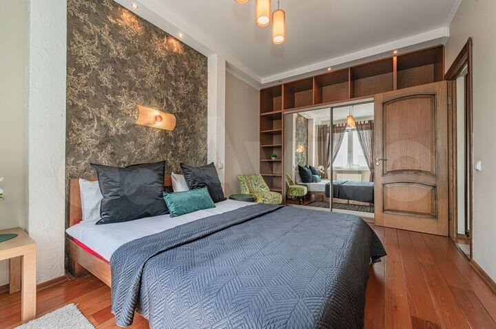 2-к. квартира, 67 м², 10/10 эт.