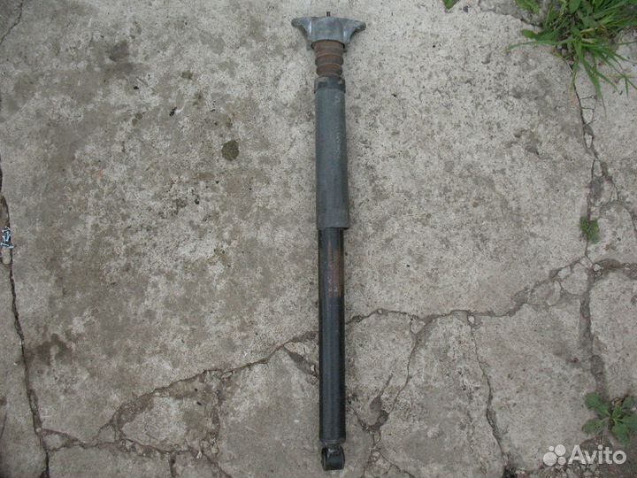 Амортизатор задний Ford Focus 2 Седан