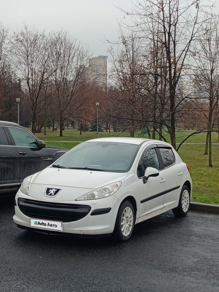 Peugeot 207: фото из отзыва
