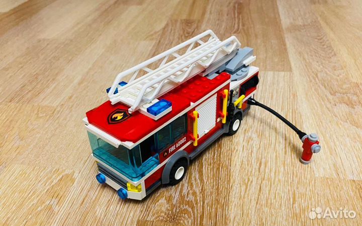Lego city пожарная машина