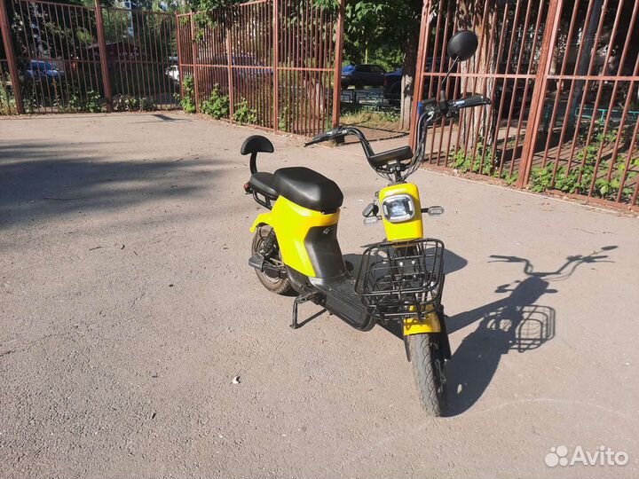 Электроскутер (электровелосипед)