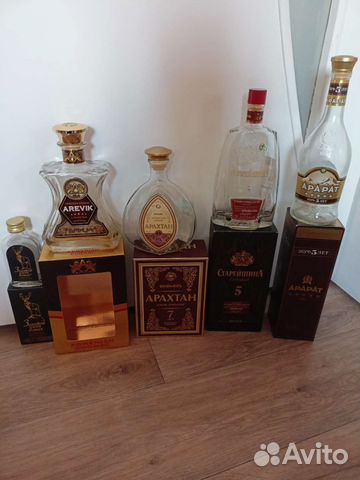 Бутылка стеклянная коллекционная