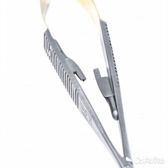 Иглодержатель Кастровьехо