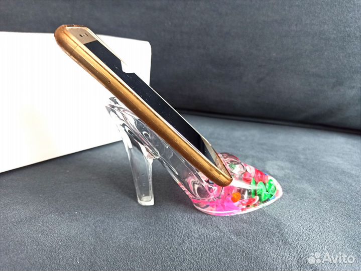 Подставка для телефона + подарок для рукоделия