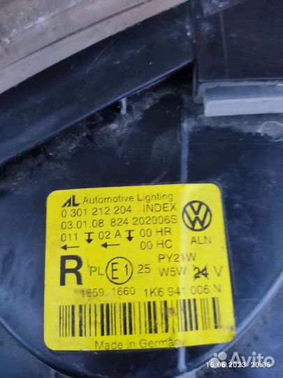 Фара правая VW Golf V