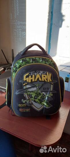 Школьный рюкзак с ортопедической спинкой