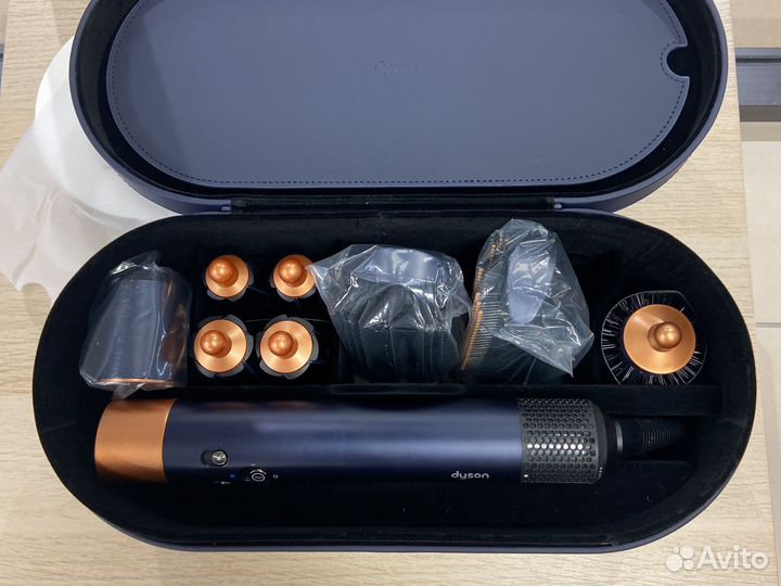 Стайлер Dyson AirWrap