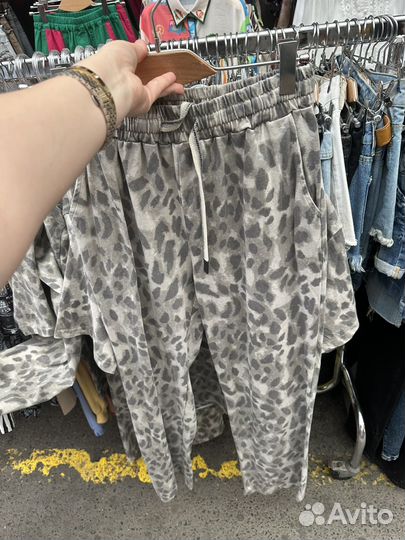 Спортивный костюм женский