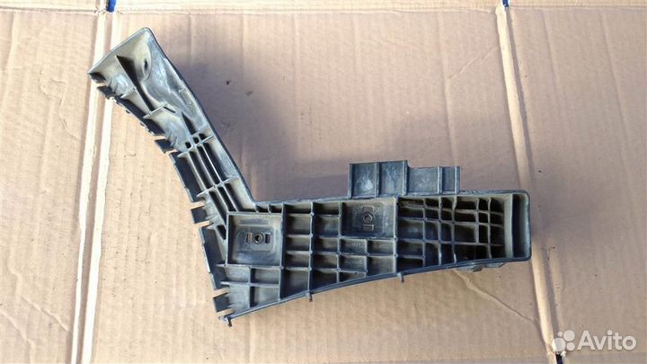 Крепление бампера зад правое suzuki SX4 YA11S