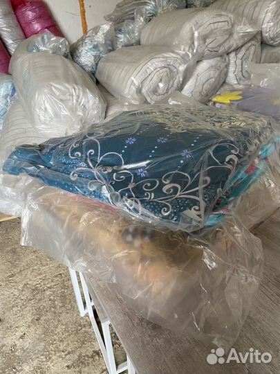 Одеяла новые. Разные виды. Разные размеры