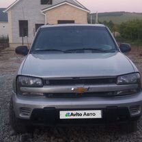 Chevrolet TrailBlazer 4.2 AT, 2004, битый, 305 000 км, с пробегом, цена 700 000 руб.