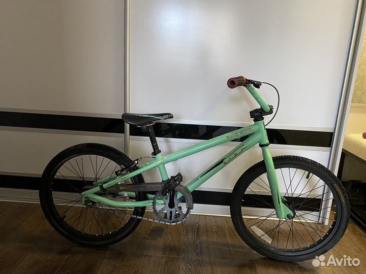 Велосипед GT bmx mach one 20