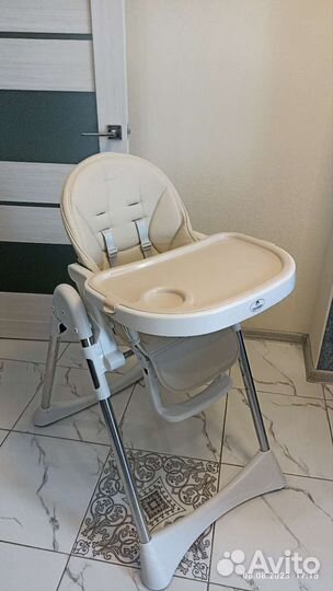 Стульчик для кормления Tommy bon appetit