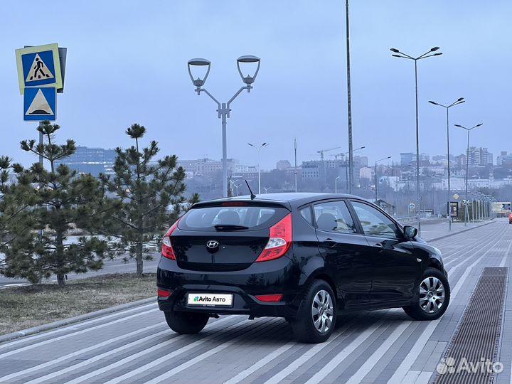 Hyundai Solaris 1.6 AT, 2011, 195 000 км