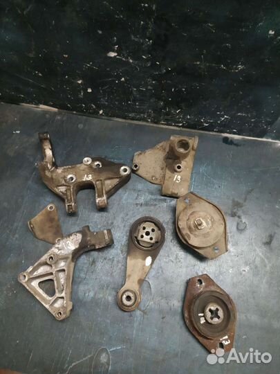 Кронштейны двигателя LADA Priora