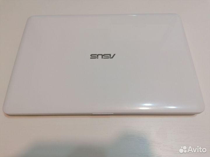 Свежий мощный ноутбук asus на i5 процессоре