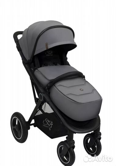 Прогулочная коляска с надувными колесами