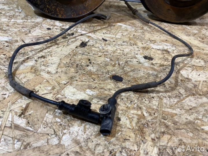 Кулак поворотный (ступица) LADA Priora