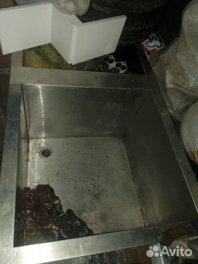 Холодильники и мойка нерж