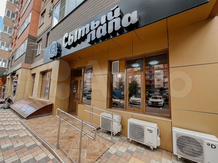 Готовый общепит в микрорайоне Губернский, 70.4 м²