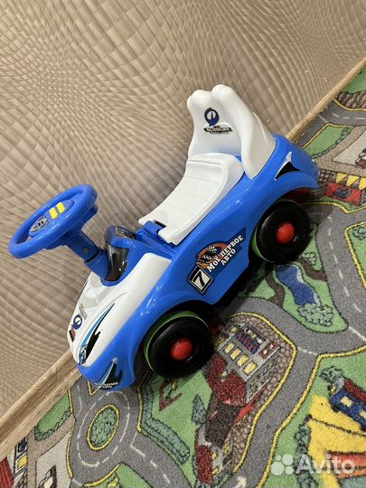 Машинка каталка Мое первое авто