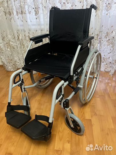 Инвалидная коляска новая
