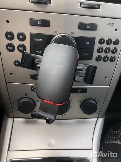 Держатель для телефона в CD