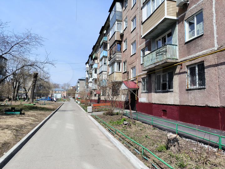 2-к. квартира, 43,8 м², 1/5 эт.