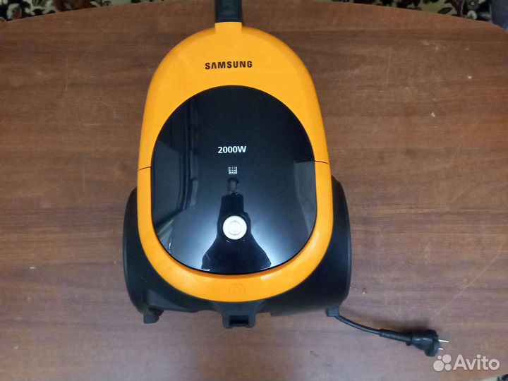 Пылесос вакуумный LG рабочий; samsung запчаст бу