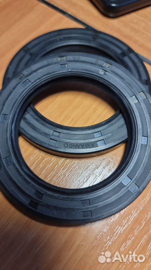 Сальник 60*90*8 (TC) Amaando