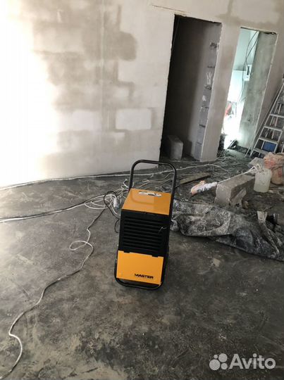 Аренда /прокат Осушитель воздуха master DH 752