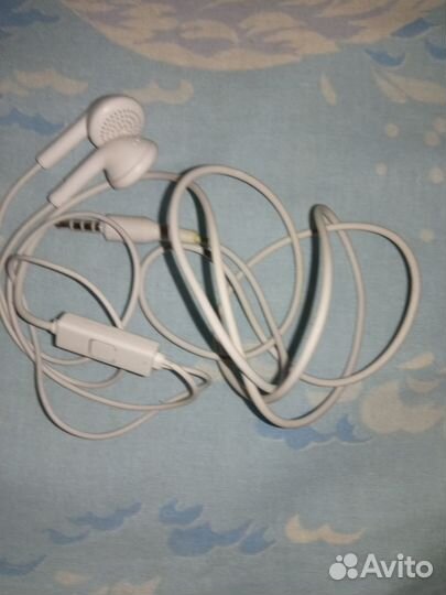 Наушники аудио с микрофоном и регулятором звука