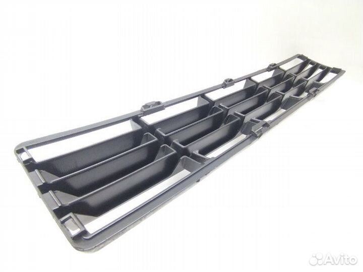 Решетка в бампер передняя Volvo V50 1 2005