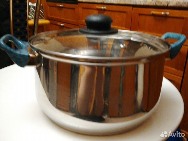 Кастрюля из нержавейки 10 л