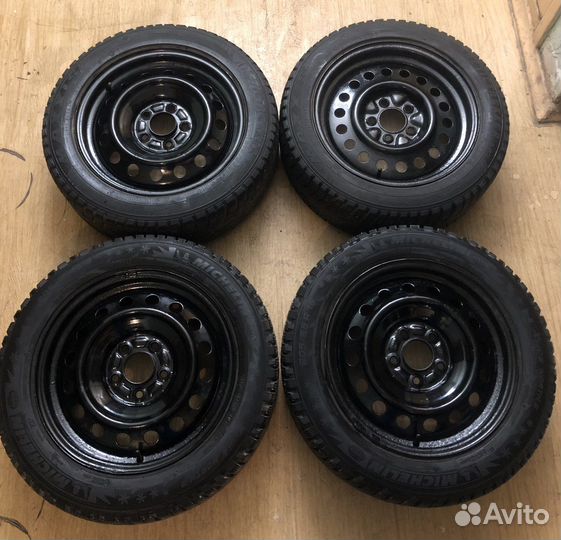 Диски R16 5x114.3 dia 67.1 на зиме 205/55