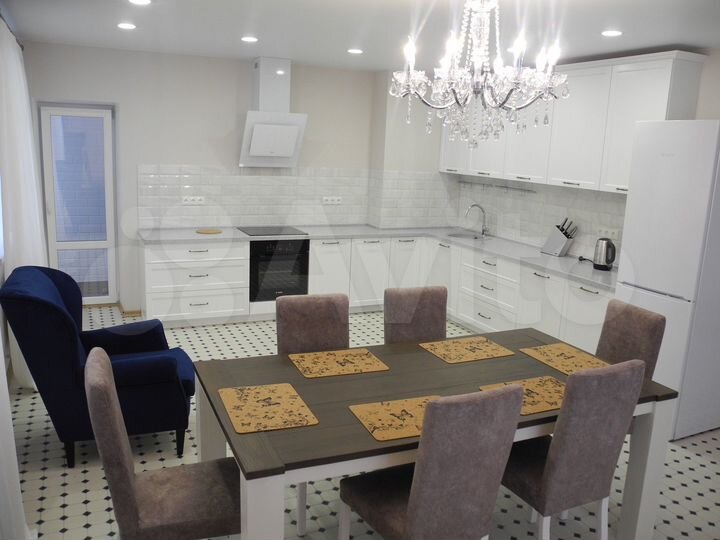 3-к. квартира, 125 м², 9/17 эт.