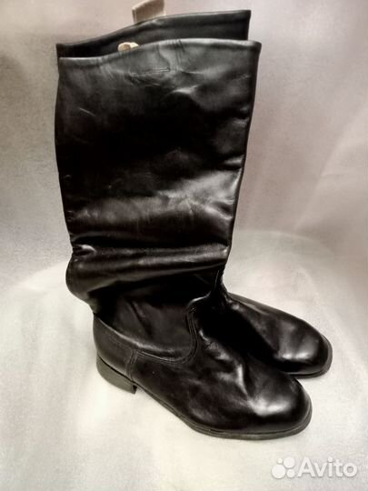 Хромовые сапоги высшего офицерского состава СССР