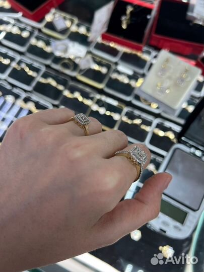 Бриллиантовое кольцо