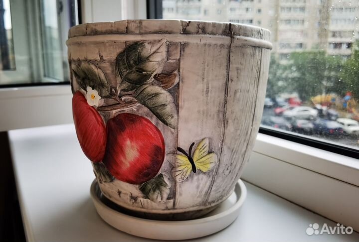 Горшок цветочный
