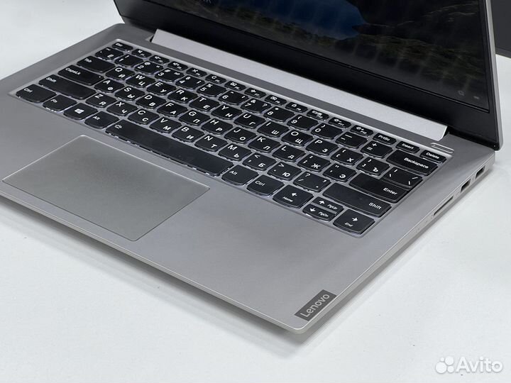 Мощный ноут IPS Ryzen 7 SSD512g 8g озу Металл