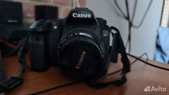 Зеркальный фотоаппарат