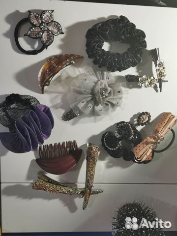 Заколки, резинки, гребень для волос