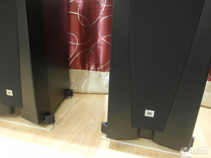 Напольная акустика JBL Studio 580