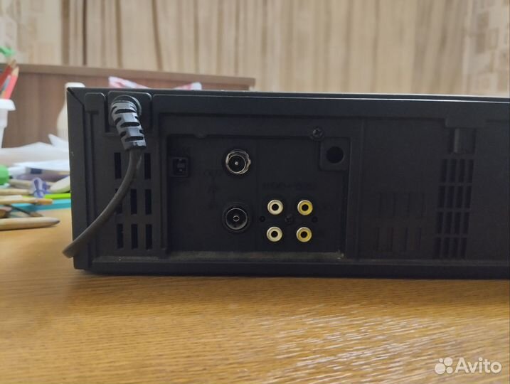 Видеомагнитофон panasonic